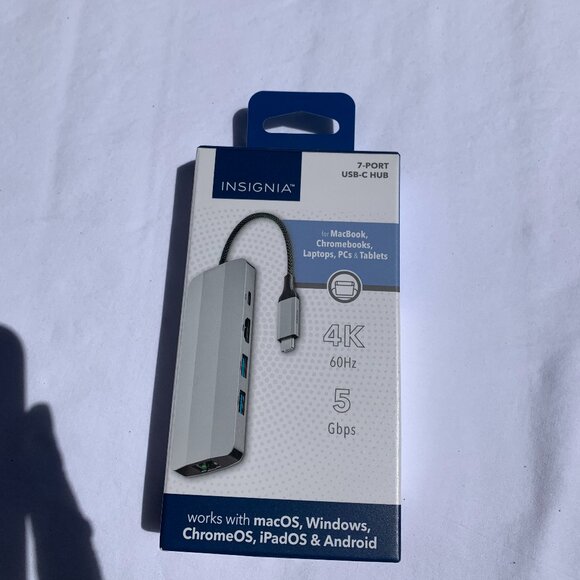 Open box 7-Port USB-C Docking station - Picture 3 of 7